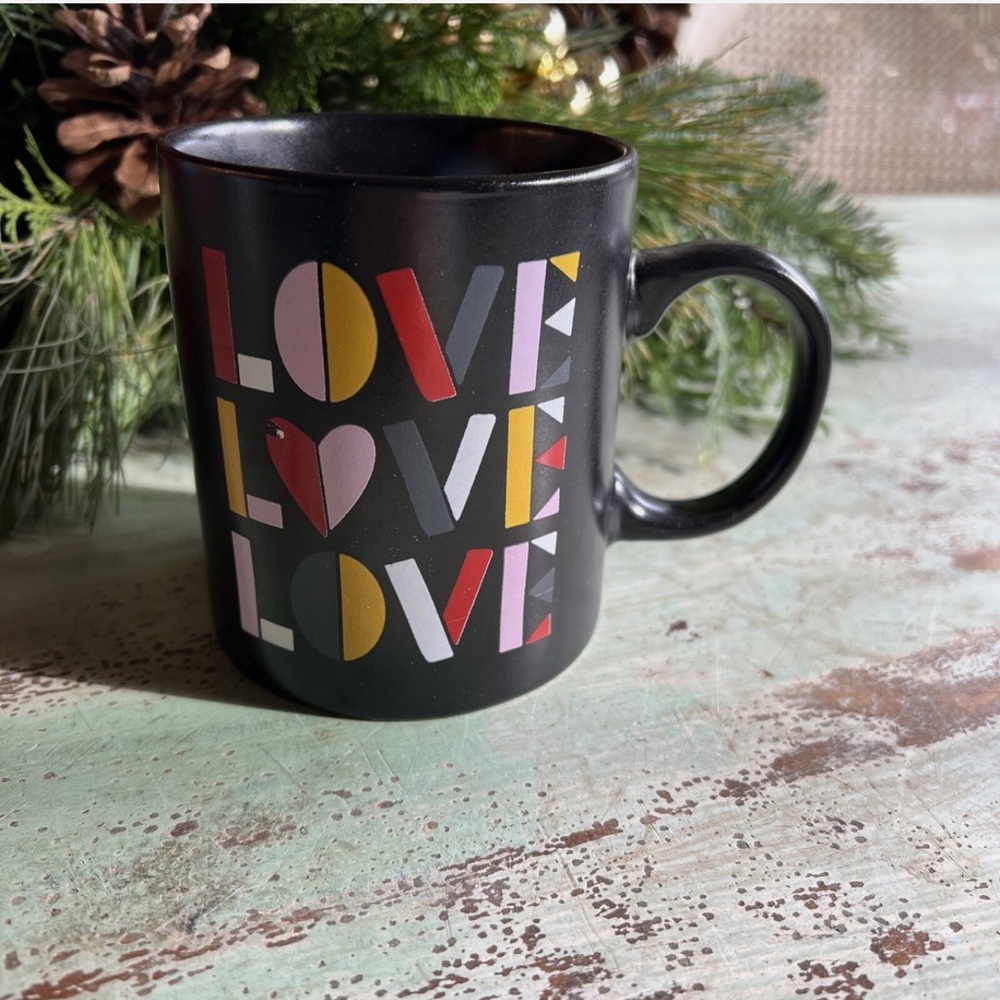 LOVE LOVE LOVE Coffee Cup Junk Food Rare! ALL YOU NEED IS LOVE - MCCARTNEY